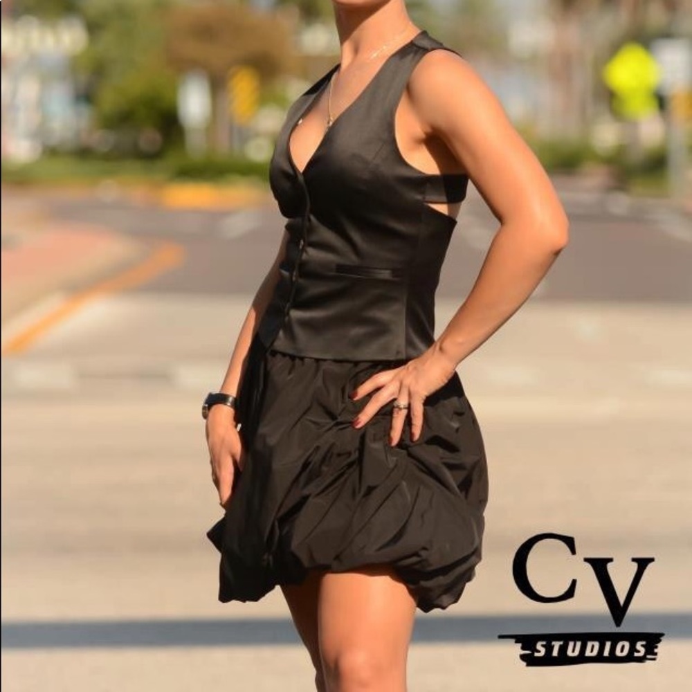 Stylish BEBE Skirt